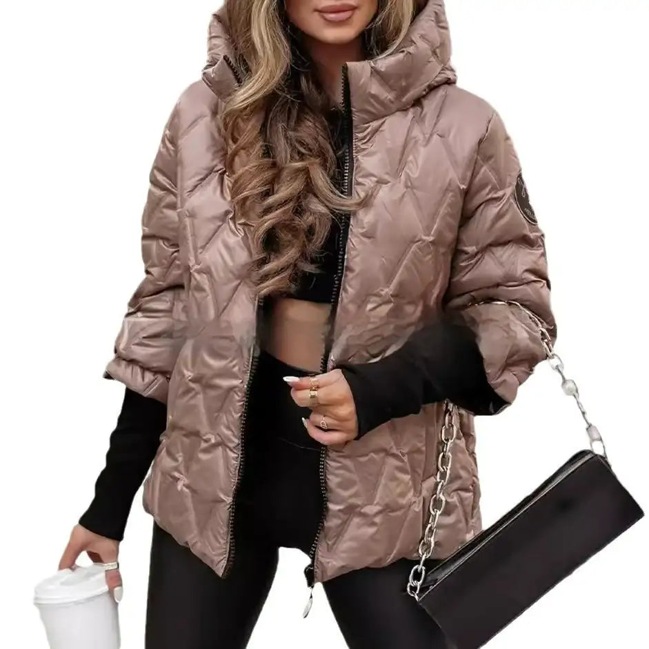 Steppjacke in Braun mit Kapuze und Reißverschluss, Damenmode bei IsabellBoutique030