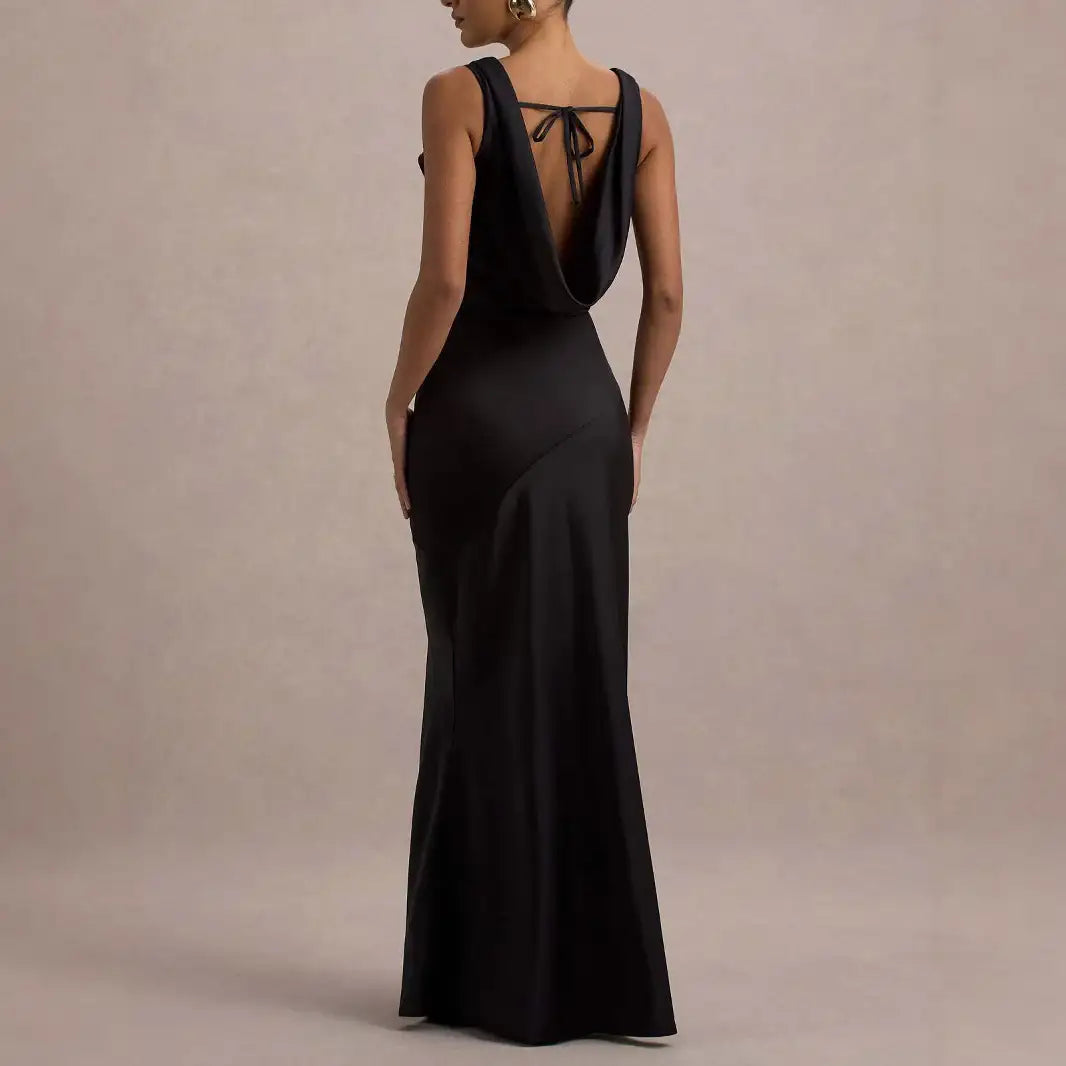 Elegantes, rückenfreies Premium-Satin-Kleid in Slim-Fit mit Meerjungfrau-Schnitt - Damenmode online kaufen | Isabell Boutique