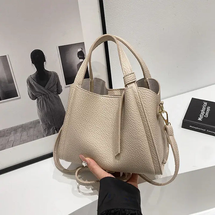 Italienisch Inspirierte Personalisierte Schlichte Ein-Schulter Achsel Bucket Bag Retro Umhängetasche im Korbdesign - Damenmode online kaufen | Isabell Boutique