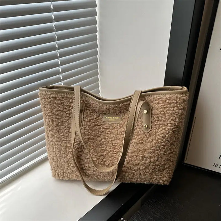 Modische, flauschige und vielseitige Damen-Schultertasche - Damenmode online kaufen | Isabell Boutique