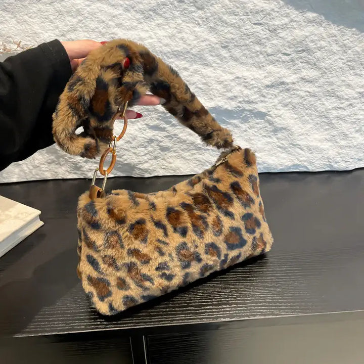 Tragbare Tasche im schlichten Western-Stil mit besonderem Design - Damenmode online kaufen | Isabell Boutique
