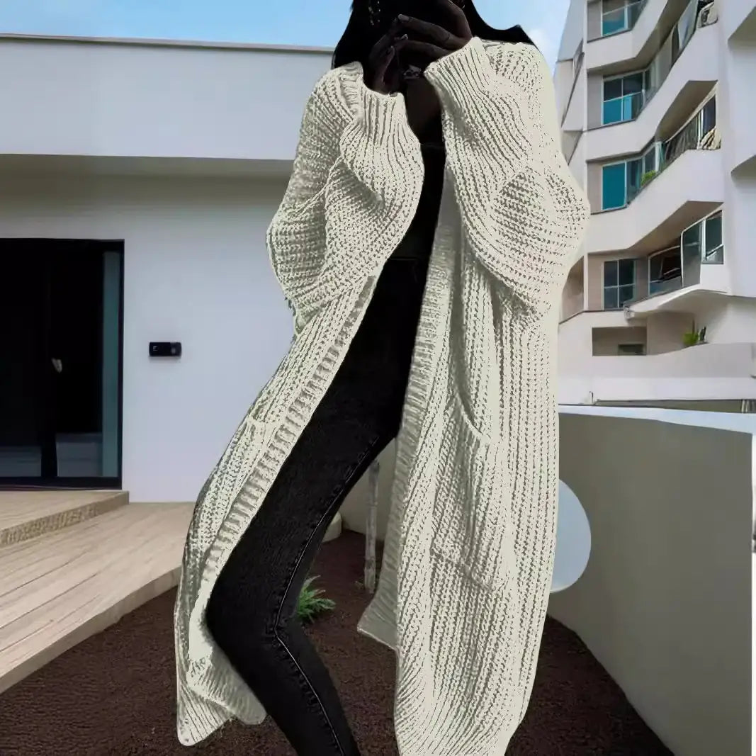 Langer Damen-Strickcardigan für Herbst und Winter – locker geschnitten, vielseitig kombinierbar, mit langen Ärmeln - Damenmode online kaufen | Isabell Boutique