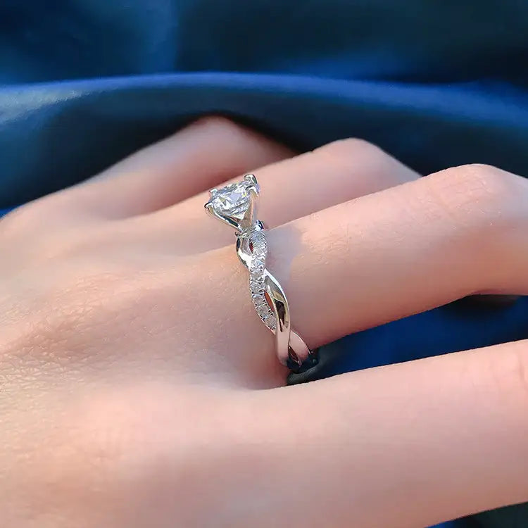 Mujing Jewelry S925 Silber Gedrehter Runder Verlobungsring - Damenmode online kaufen | Isabell Boutique
