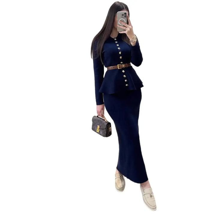 Dunkelblaue Damenmode-Set mit Peplum-Jacke, Rock ve Gürtel. IsabellBoutique030