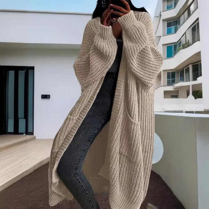Langer Damen-Strickcardigan für Herbst und Winter – locker geschnitten, vielseitig kombinierbar, mit langen Ärmeln - Damenmode online kaufen | Isabell Boutique