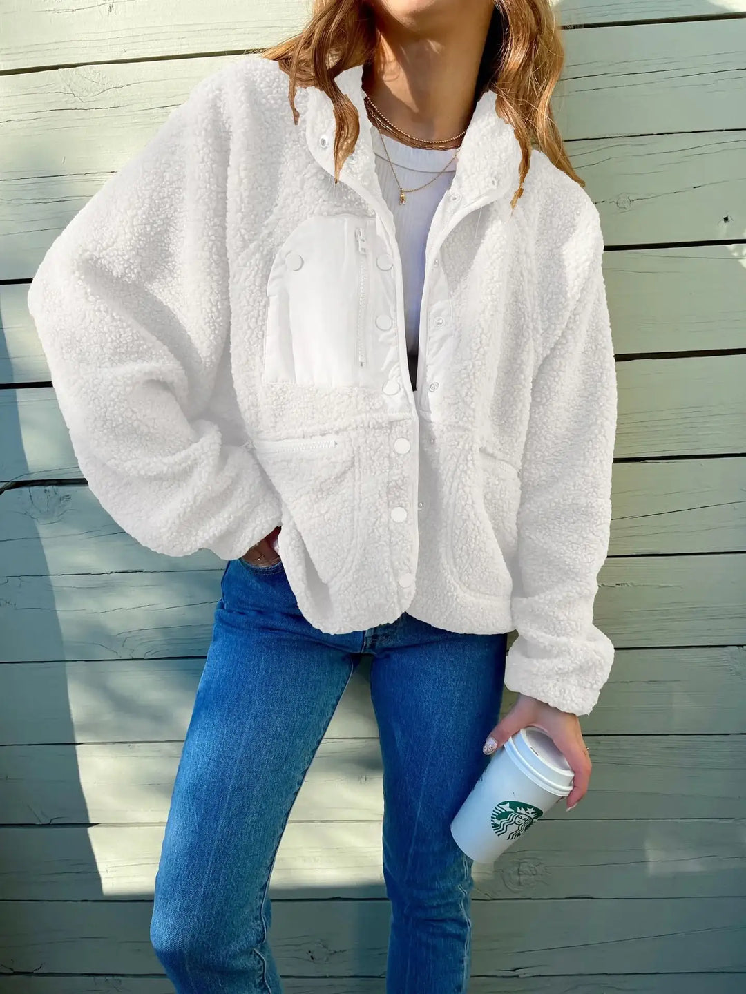 Weißer Teddyfleece Jacke mit Jeans, Damenmode, IsabellBoutique030