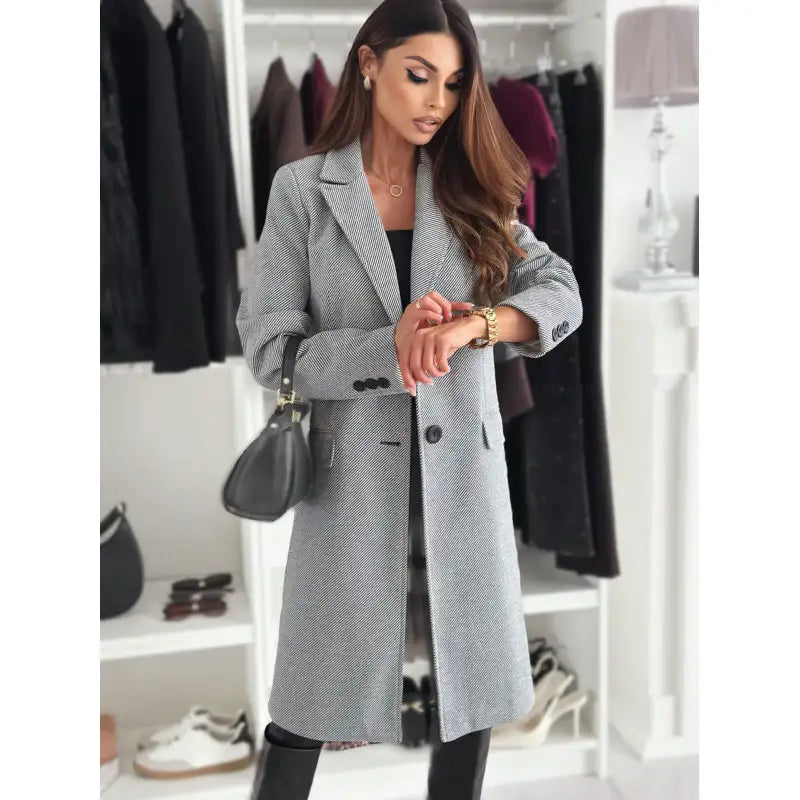 Grauer Mantel mit Fischgrätenmuster, elegantes Outfit, Damenmode von IsabellBoutique030