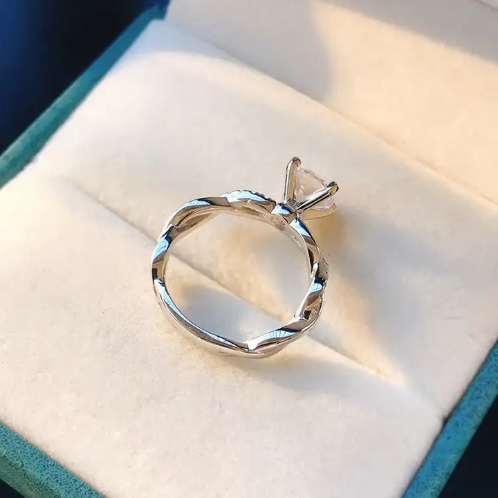 Mujing Jewelry S925 Silber Gedrehter Runder Verlobungsring - Damenmode online kaufen | Isabell Boutique