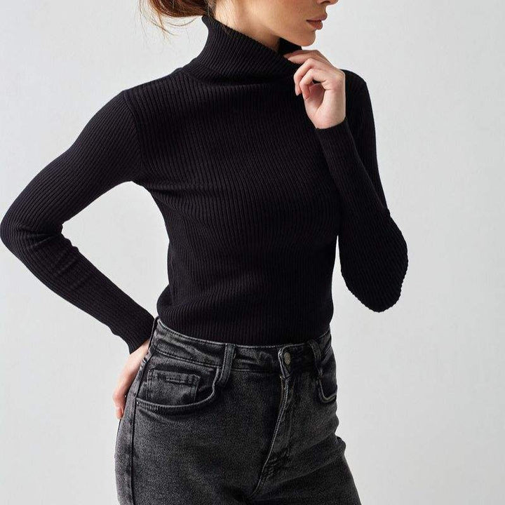 Schwarzer Rollkragenpullover &amp; Jeans, gerippt, Damenmode by IsabellBoutique030