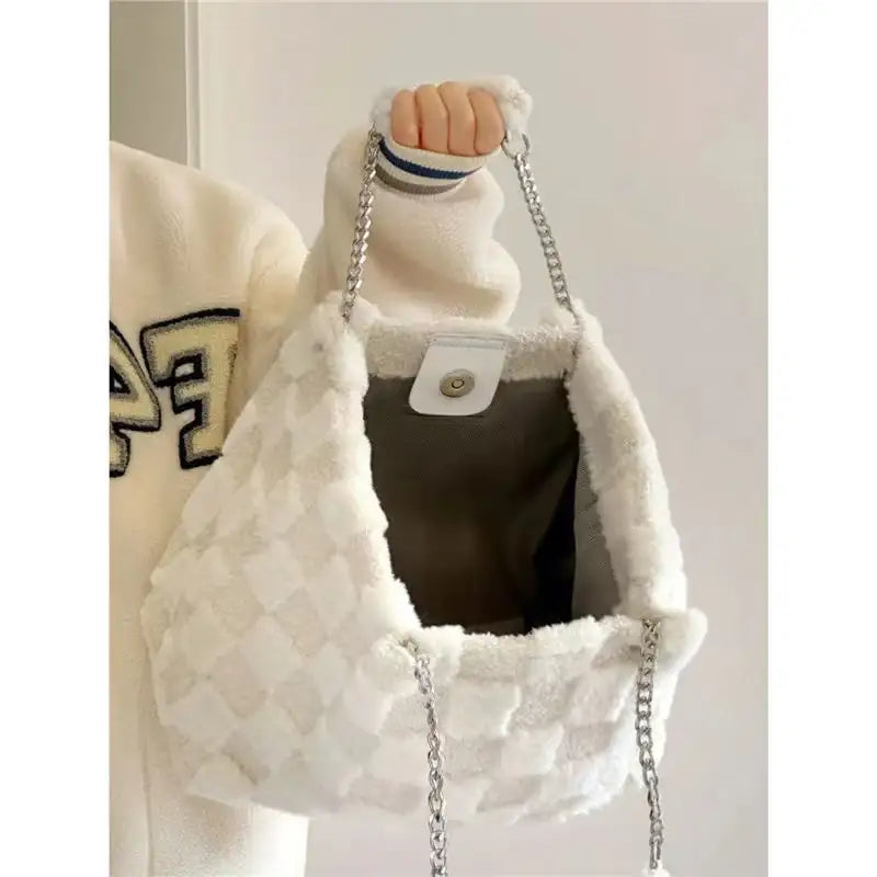 Weiße Plüsch-Schultertasche – Lässige Tote Bag - Damenmode online kaufen | Isabell Boutique