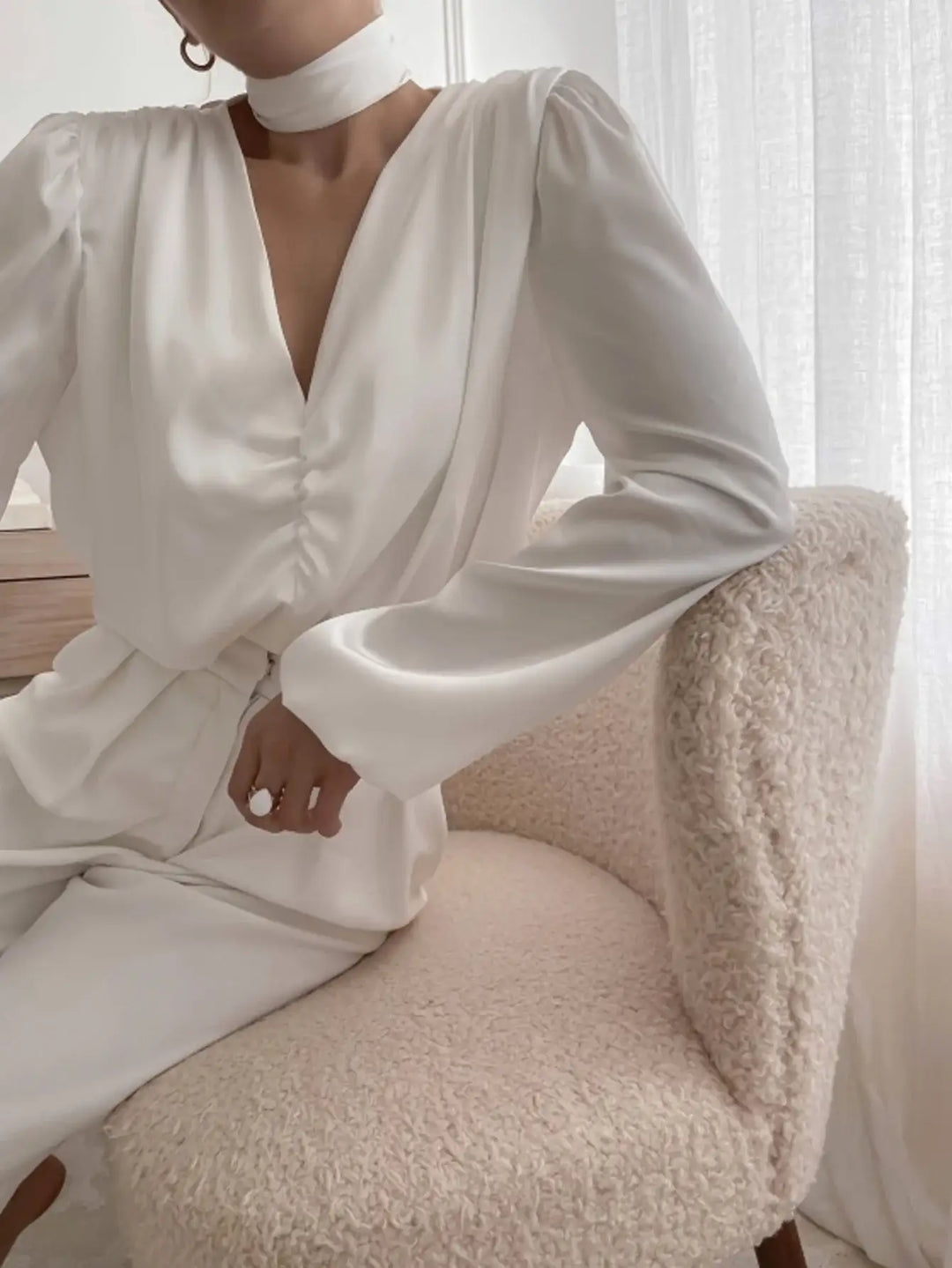 Weißes Outfit mit Bluse und Hose, eleganter Look, IsabellBoutique030