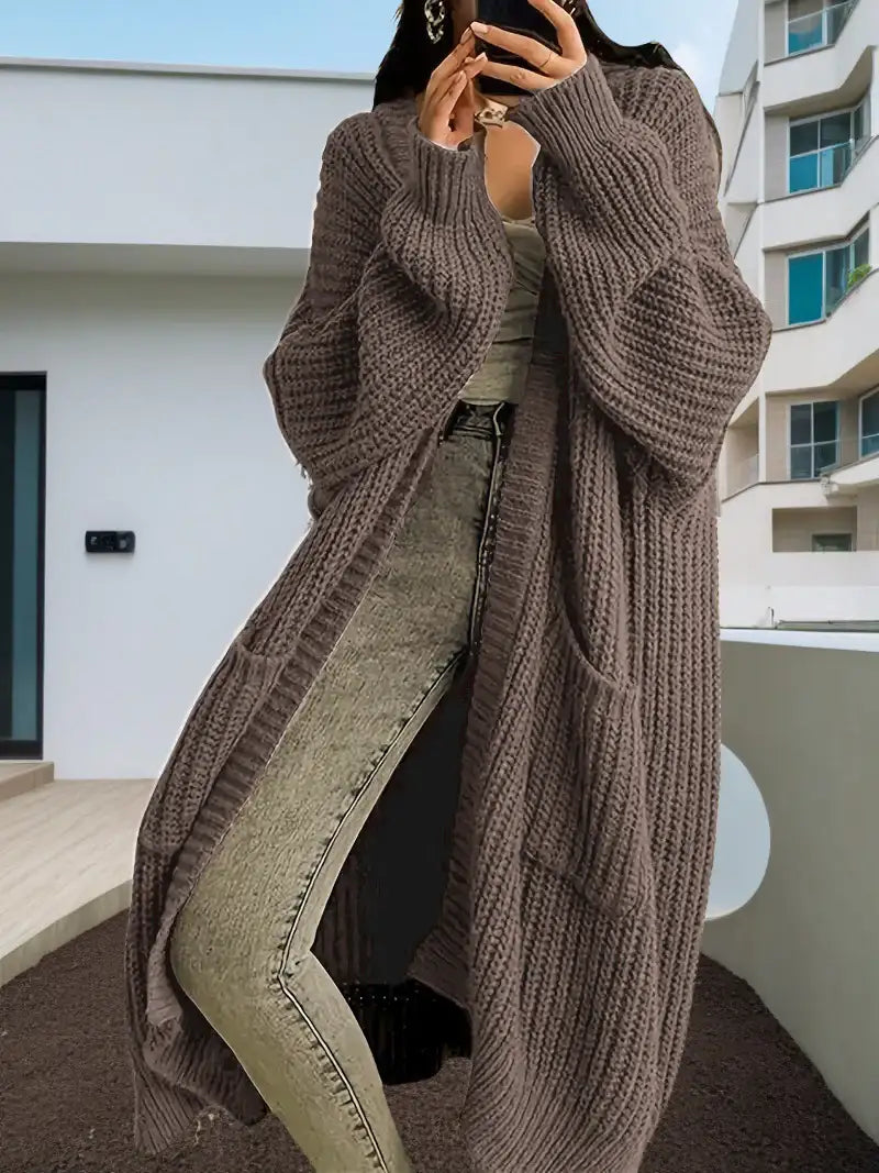 Langer Damen-Strickcardigan für Herbst und Winter – locker geschnitten, vielseitig kombinierbar, mit langen Ärmeln - Damenmode online kaufen | Isabell Boutique
