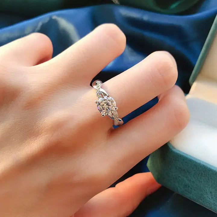 Mujing Jewelry S925 Silber Gedrehter Runder Verlobungsring - Damenmode online kaufen | Isabell Boutique