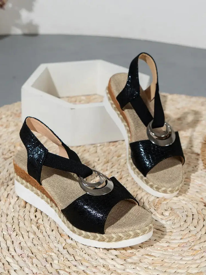 Sommerliche Damen Keilsandalen mit Hanfseil-Design und Peep-Toe - Damenmode online kaufen | Isabell Boutique