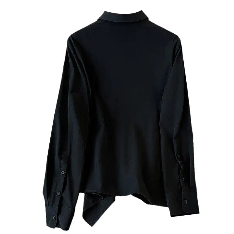 Schwarze Hemdbluse mit Knöpfen, Langarm und modernem Schnitt bei IsabellBoutique030.