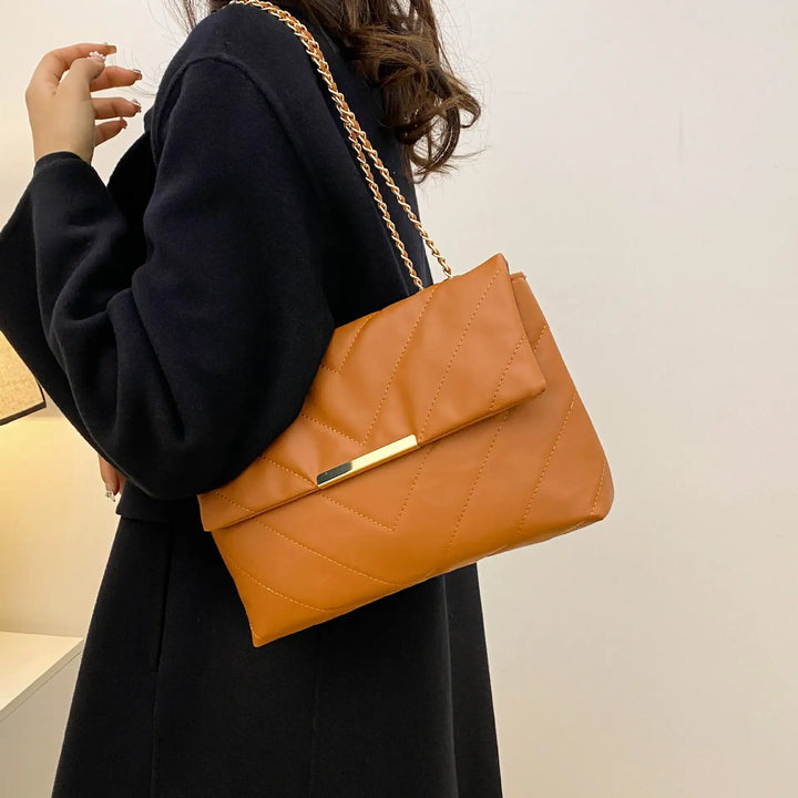 Schlichte Tragbare Lässige Modische Crossbody-Tasche mit Diamantstickerei und Kettenriemen - Damenmode online kaufen | Isabell Boutique