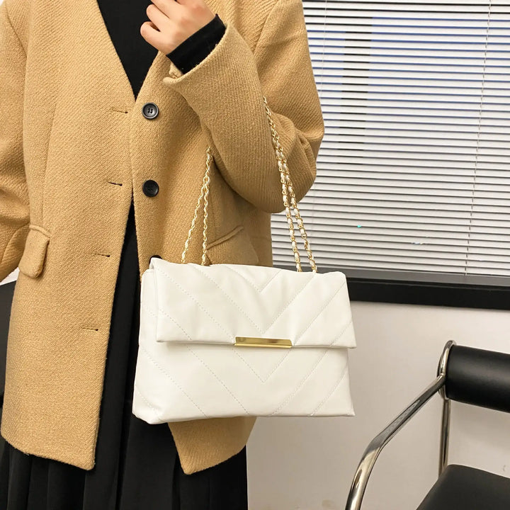Schlichte Tragbare Lässige Modische Crossbody-Tasche mit Diamantstickerei und Kettenriemen - Damenmode online kaufen | Isabell Boutique