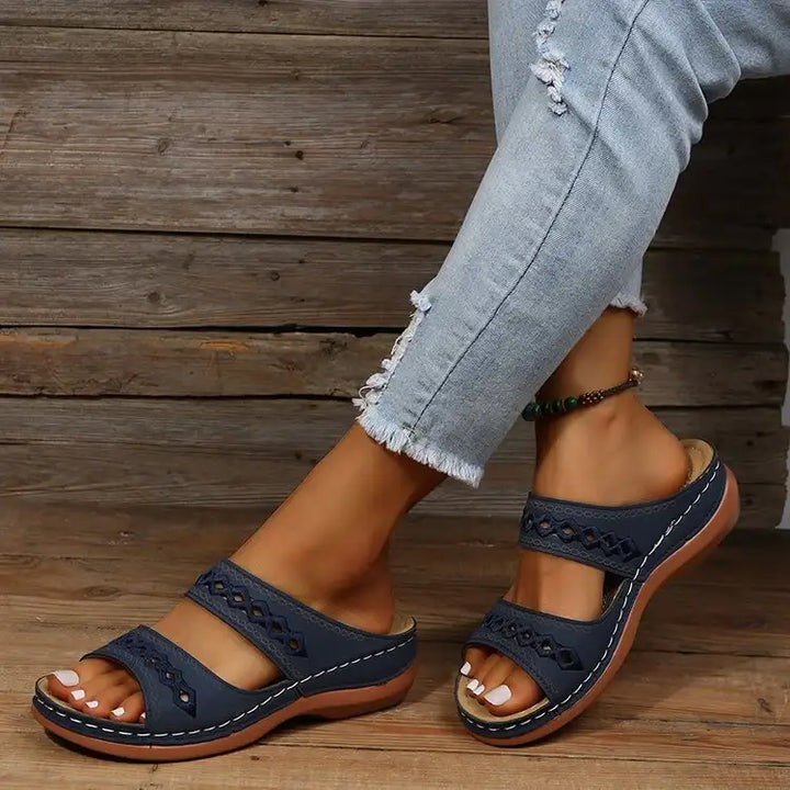 Neue Damen Plateau-Pantoletten mit Muffin-Sohle für den Frühling - Damenmode online kaufen | Isabell Boutique