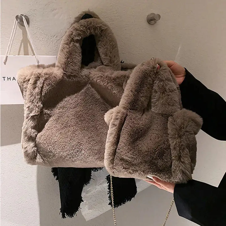 Wintertasche mit Kette – Plüsch Handtasche / Damen Schultertasche - Damenmode online kaufen | Isabell Boutique