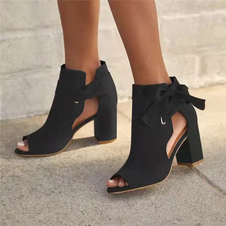 Damen Sandalen im europäischen und amerikanischen Stil mit seitlichen Cut-Outs, Schleife, Blockabsatz und Peep-Toe - Damenmode online kaufen | Isabell Boutique