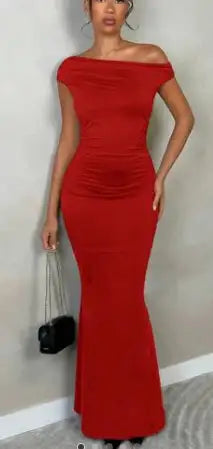 Damen Schulterfreies Elegantes Maxi-Kleid Bordeaux – Figurbetontes Geripptes Abendkleid Slim Fit Party Kleid - Damenmode online kaufen | Isabell Boutique