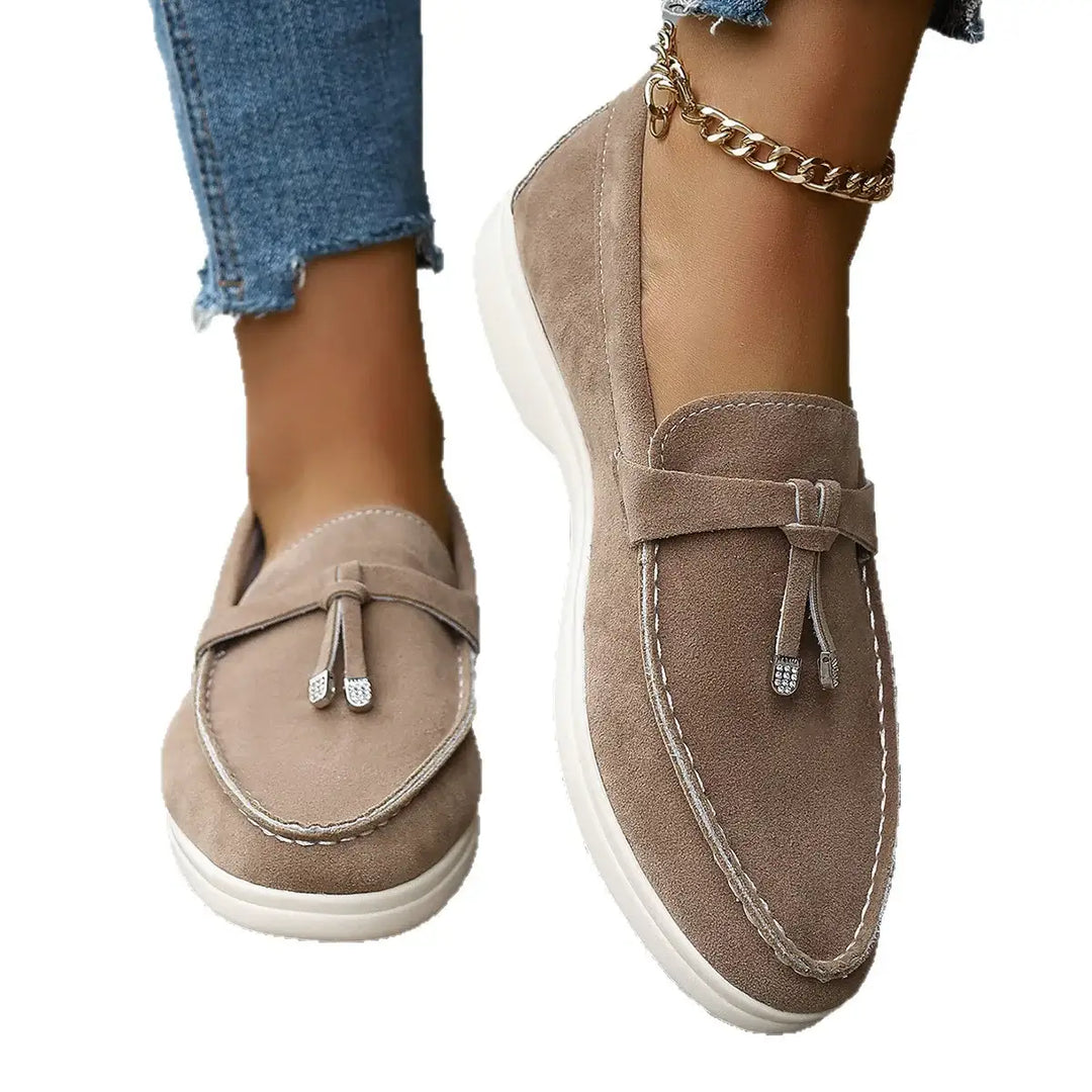 Flache Damen Slipper im Loafer-Stil mit Quasten - Damenmode online kaufen | Isabell Boutique