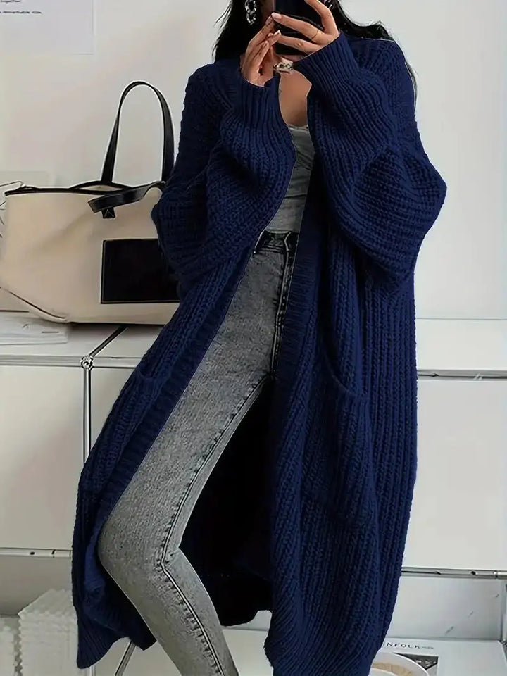 Langer Damen-Strickcardigan für Herbst und Winter – locker geschnitten, vielseitig kombinierbar, mit langen Ärmeln - Damenmode online kaufen | Isabell Boutique