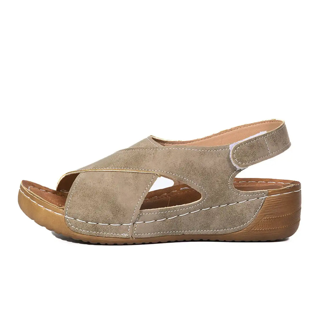 Modische Damen Plateau-Sandalen im Römischen Stil – Perfekt für Strand &amp; Alltag - Damenmode online kaufen | Isabell Boutique