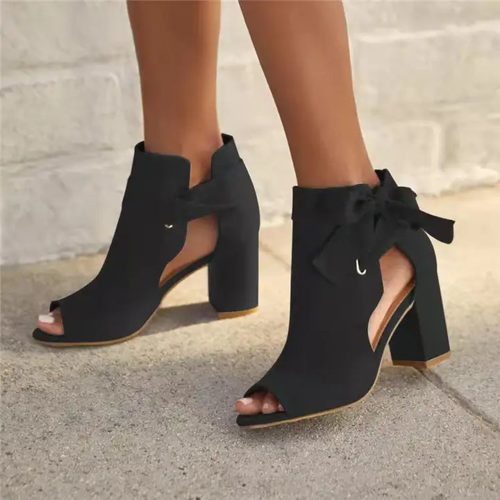 Damen Sandalen im europäischen und amerikanischen Stil mit seitlichen Cut-Outs, Schleife, Blockabsatz und Peep-Toe - Damenmode online kaufen | Isabell Boutique