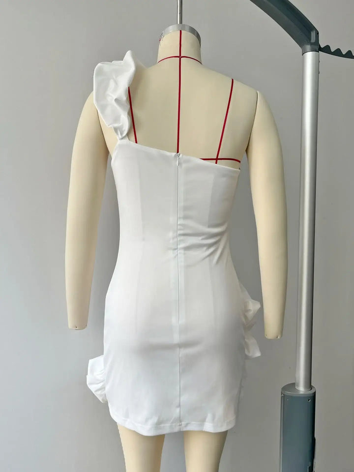Damenkleid mit Rüschen und taillierter Knospenform - Damenmode online kaufen | Isabell Boutique