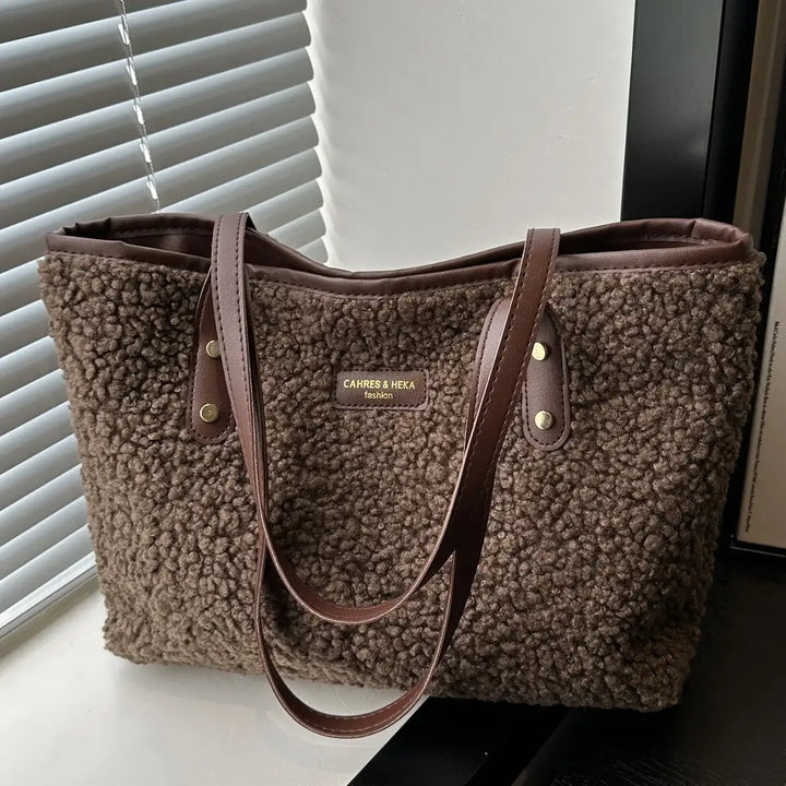 Modische, flauschige und vielseitige Damen-Schultertasche - Damenmode online kaufen | Isabell Boutique