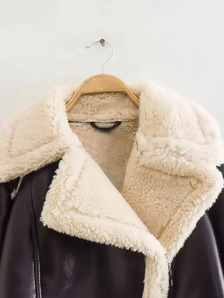 Braune Kunstlederjacke mit cremefarbenem Futter, lässiger Stil, IsabellBoutique030.