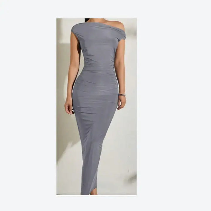Damen Schulterfreies Elegantes Maxi-Kleid Bordeaux – Figurbetontes Geripptes Abendkleid Slim Fit Party Kleid - Damenmode online kaufen | Isabell Boutique
