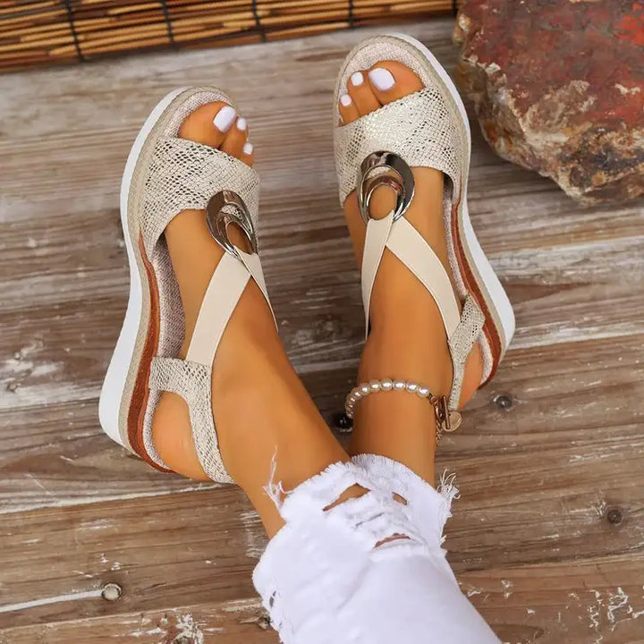 Damen Plateau-Keilsandalen im Römischen Stil mit Peep-Toe - Damenmode online kaufen | Isabell Boutique