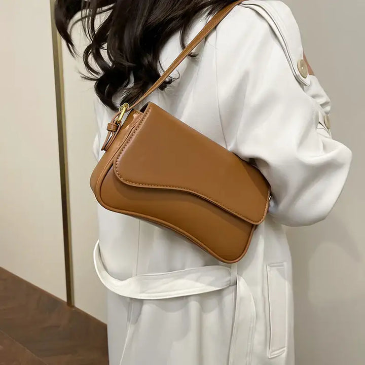 Braune Handtasche, Schultertasche, Lederoptik, elegant, IsabellBoutique030