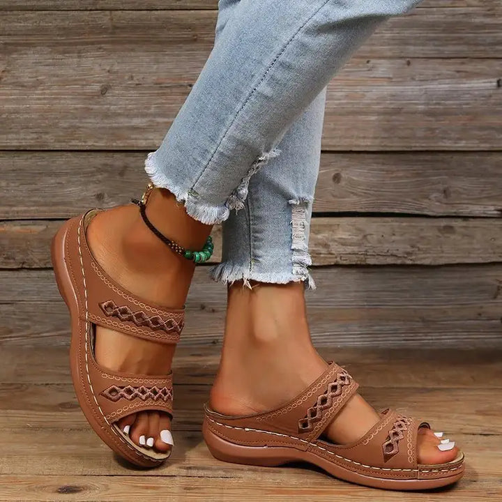 Neue Damen Plateau-Pantoletten mit Muffin-Sohle für den Frühling - Damenmode online kaufen | Isabell Boutique