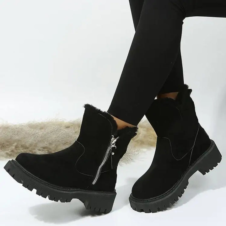 Damen-Schneestiefel – warme Winterstiefel mit faltbarem Plüschschaft, kurzer Schaft, einfarbig, runde Spitze, Plateau-Sohle - Damenmode online kaufen | Isabell Boutique