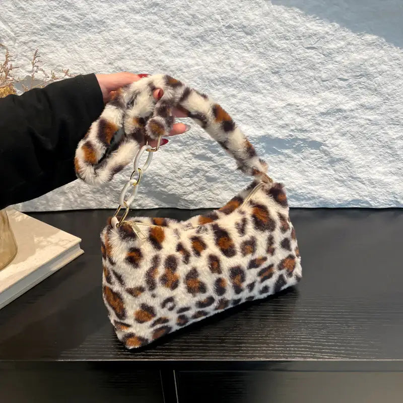 Tragbare Tasche im schlichten Western-Stil mit besonderem Design - Damenmode online kaufen | Isabell Boutique