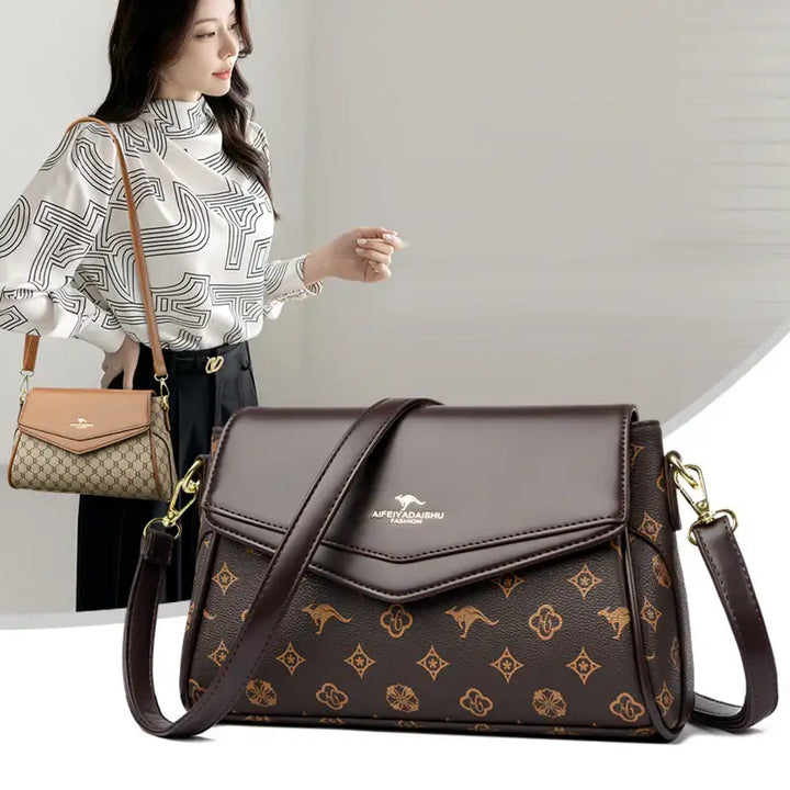 Große, stilvolle und trendige Damen-Umhängetasche mit viel Stauraum - Damenmode online kaufen | Isabell Boutique
