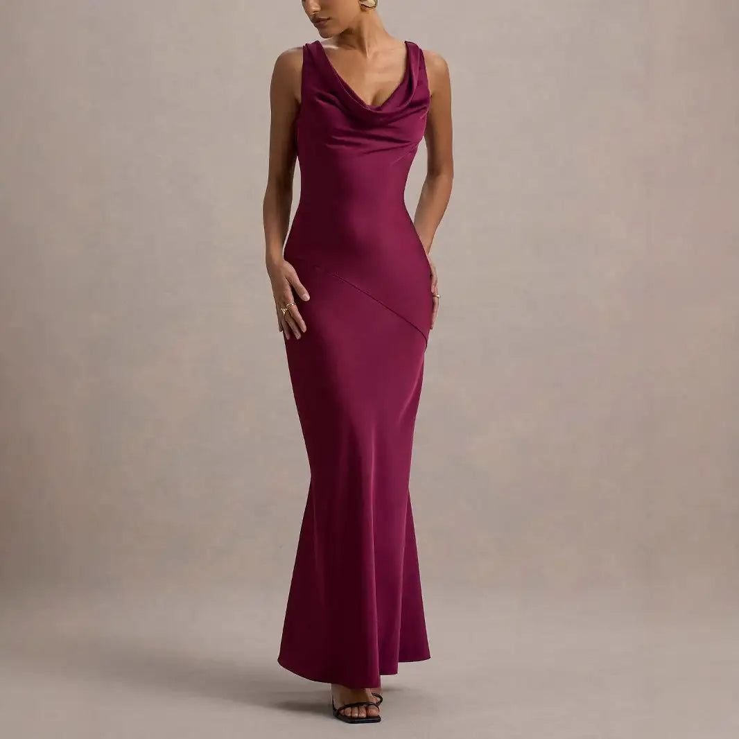 Elegantes, rückenfreies Premium-Satin-Kleid in Slim-Fit mit Meerjungfrau-Schnitt - Damenmode online kaufen | Isabell Boutique