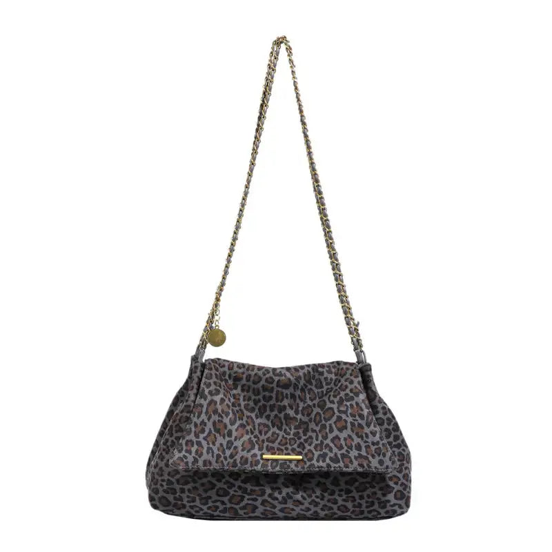 Elegante, vielseitige und geräumige Damen-Schultertasche im trendigen Leopardenmuster - Damenmode online kaufen | Isabell Boutique