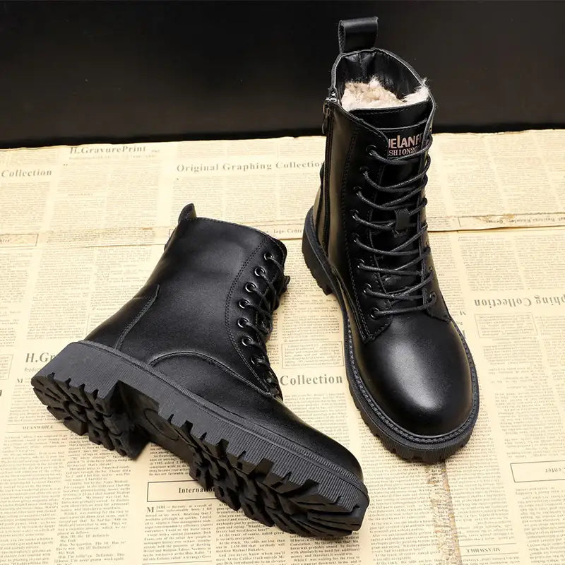 Schwarze Damen-Lederstiefel mit Schnürung, flauschig gefüttert, robust, IsabellBoutique030