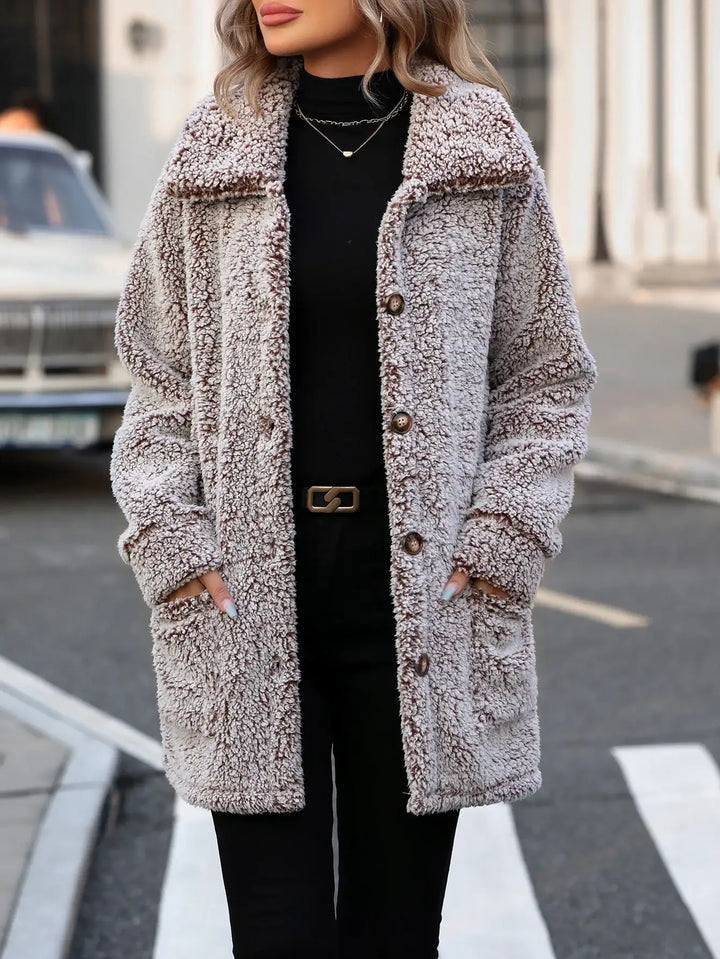 Grauer Teddyfellmantel mit Knöpfen, Damenmode, IsabellBoutique030