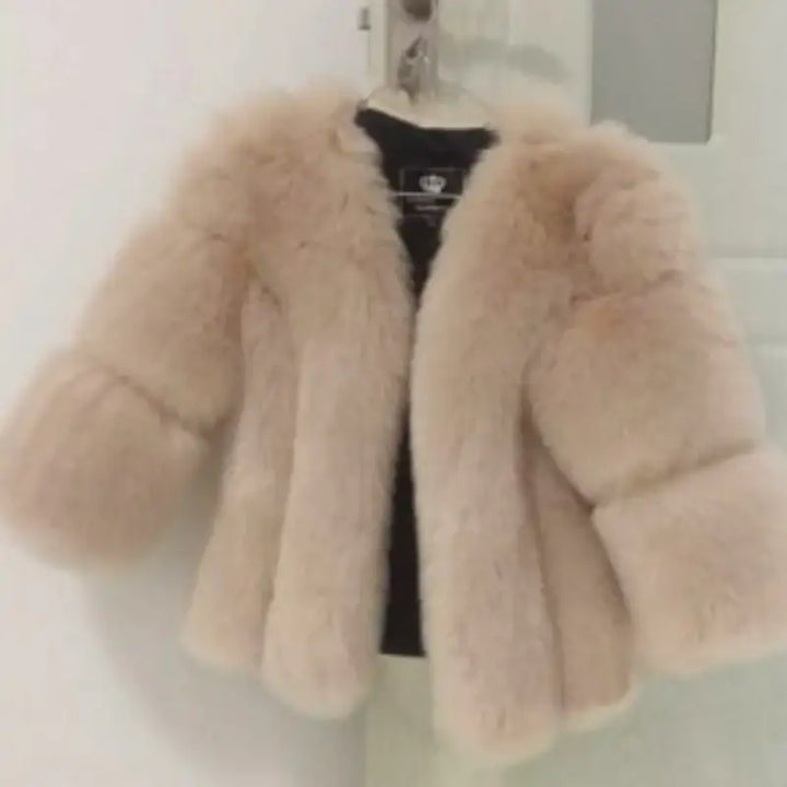 Beigefarbene Kunstfelljacke mit weitem Kragen, elegantes Design für Damen, IsabellBoutique030